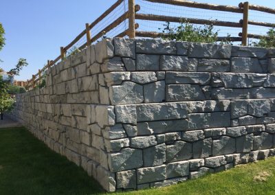 Retaining wall